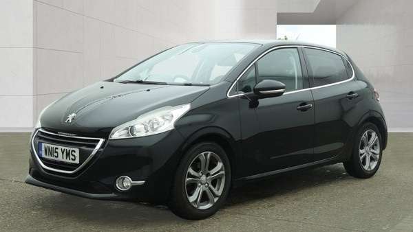 A 2015 PEUGEOT 208 ALLURE A 2015 PEUGEOT 208 ALLURE
