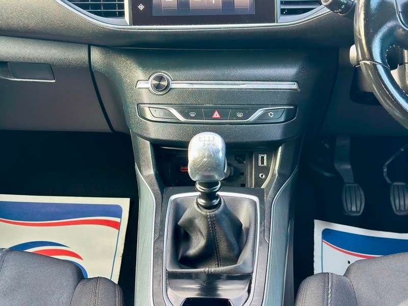 2016 PEUGEOT 308 2016 PEUGEOT 308