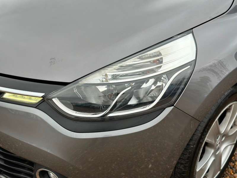 2015 RENAULT CLIO 2015 RENAULT CLIO