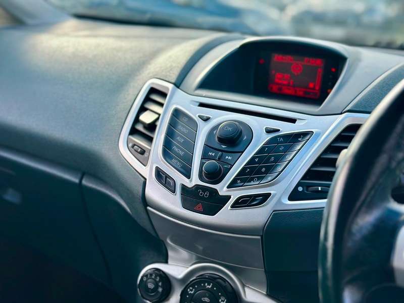 2010 FORD FIESTA 2010 FORD FIESTA