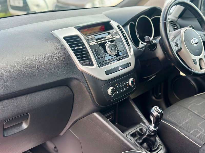 2015 KIA VENGA 2015 KIA VENGA