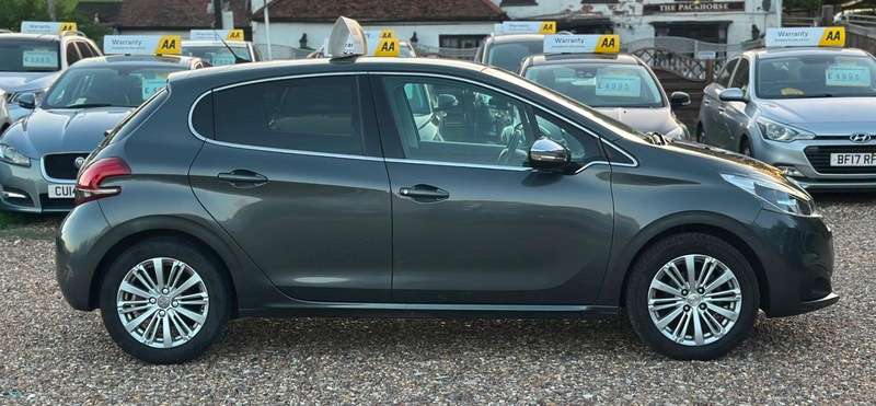 2016 PEUGEOT 208 2016 PEUGEOT 208