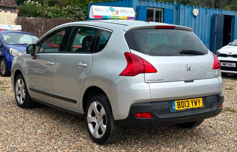 2013 PEUGEOT 3008 2013 PEUGEOT 3008