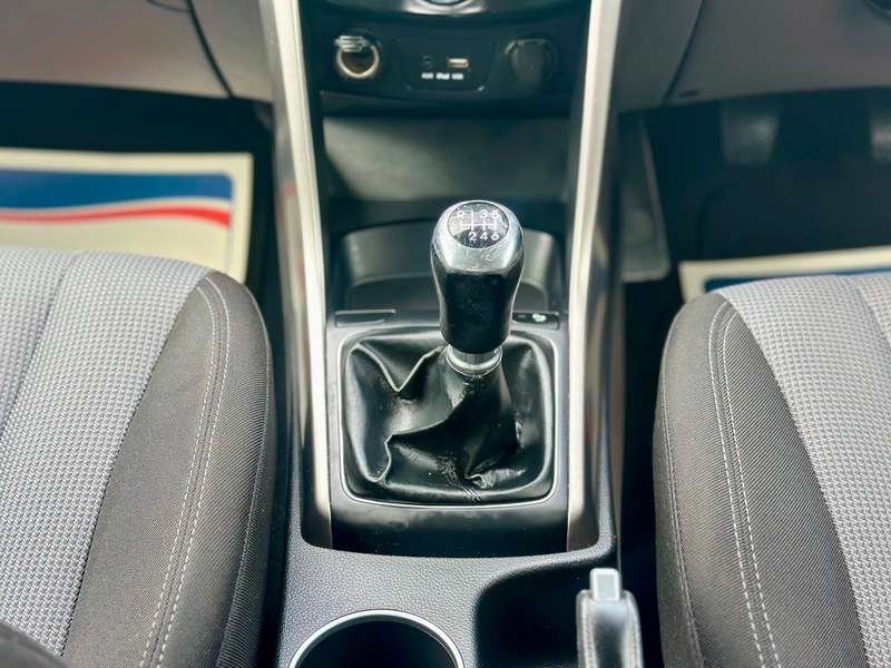 2015 HYUNDAI I30 2015 HYUNDAI I30