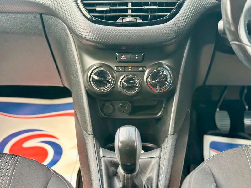 2015 PEUGEOT 208 2015 PEUGEOT 208