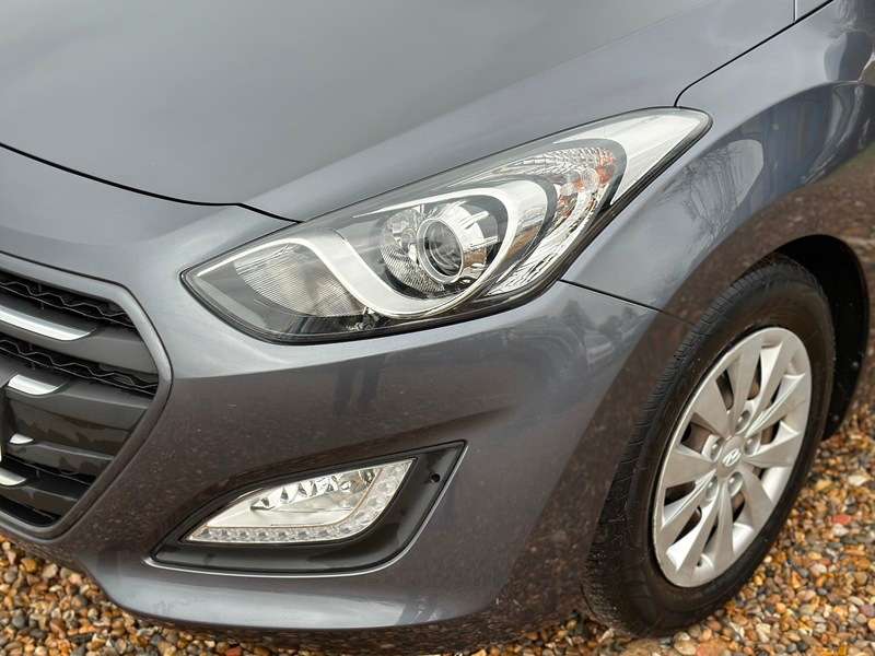2015 HYUNDAI I30 2015 HYUNDAI I30