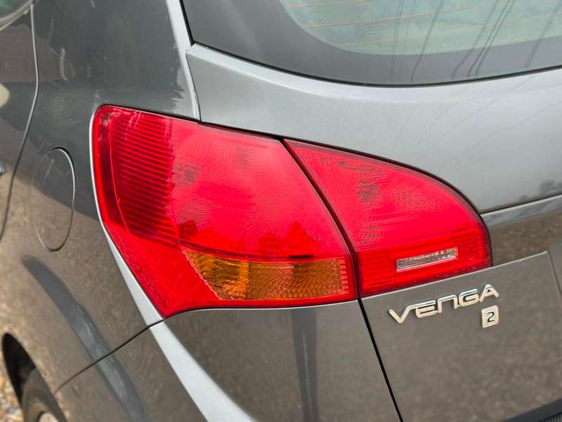 2010 KIA VENGA 2010 KIA VENGA