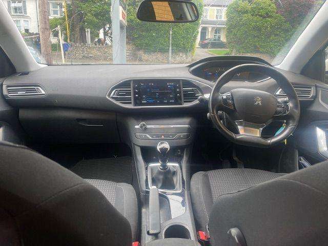 2021 PEUGEOT 308 2021 PEUGEOT 308