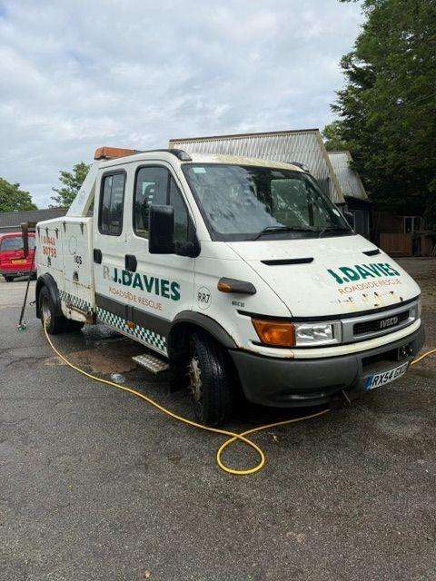 2004 IVECO DAILY CEEJAY SPEC LIFT TRUCK 2004 IVECO DAILY CEEJAY SPEC LIFT TRUCK