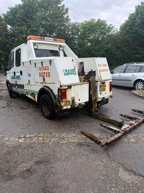 2004 IVECO DAILY CEEJAY SPEC LIFT TRUCK 2004 IVECO DAILY CEEJAY SPEC LIFT TRUCK