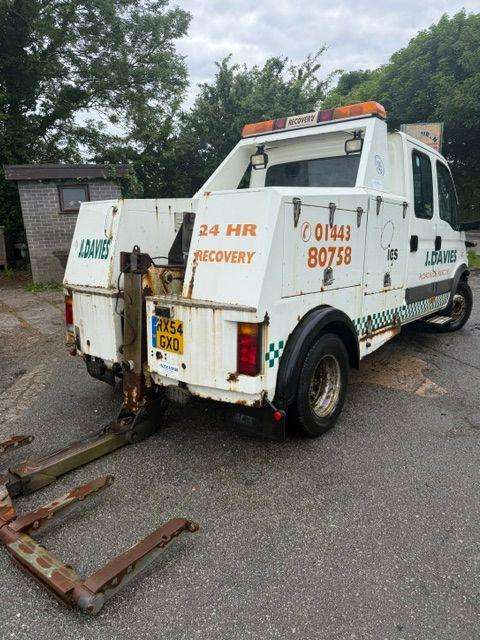 2004 IVECO DAILY CEEJAY SPEC LIFT TRUCK 2004 IVECO DAILY CEEJAY SPEC LIFT TRUCK