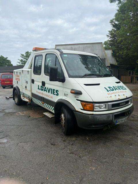 2004 IVECO DAILY CEEJAY SPEC LIFT TRUCK 2004 IVECO DAILY CEEJAY SPEC LIFT TRUCK