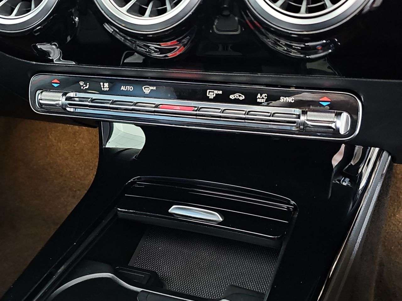 2018 MERCEDES-BENZ A-CLASS 2018 MERCEDES-BENZ A-CLASS