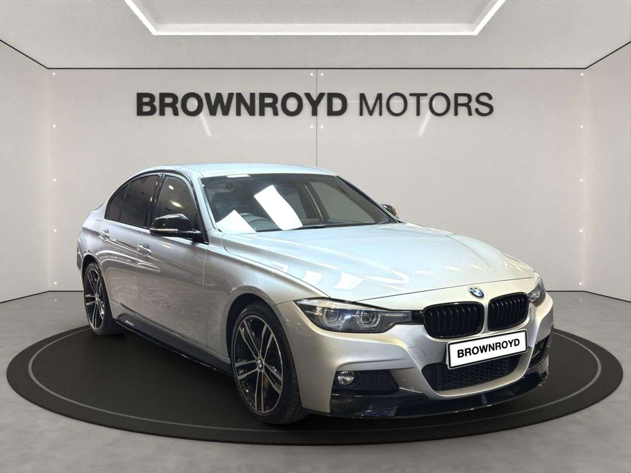 A 2018 BMW 3 SERIES 2.0 320i M Sport Shadow Edition Saloon 4dr Petrol Auto xDrive Euro 6 (s/s) A 2018 BMW 3 SERIES 2.0 320i M Sport Shadow Edition Saloon 4dr Petrol Auto xDrive Euro 6 (s/s)