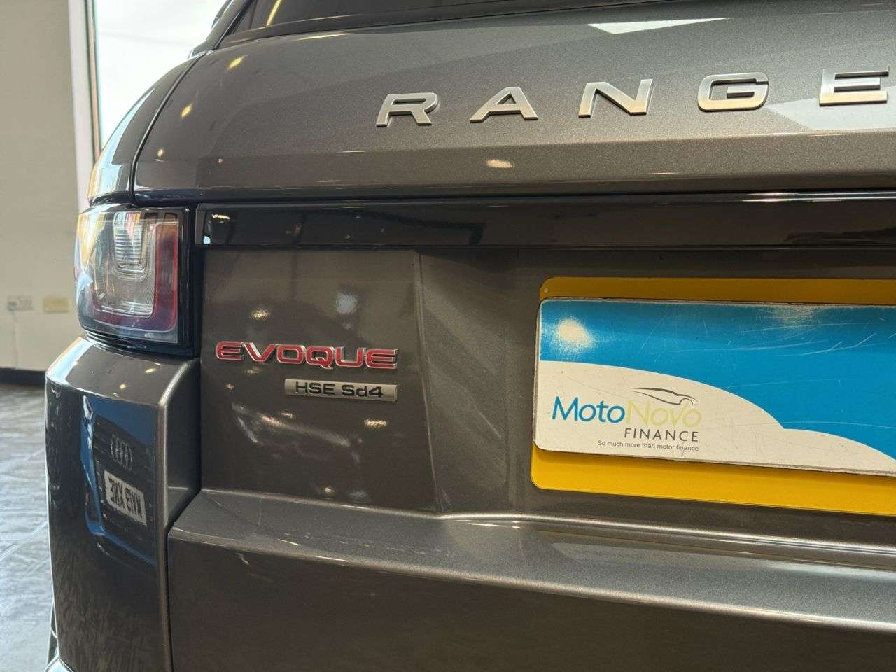 2018 LAND ROVER RANGE ROVER EVOQUE 2018 LAND ROVER RANGE ROVER EVOQUE