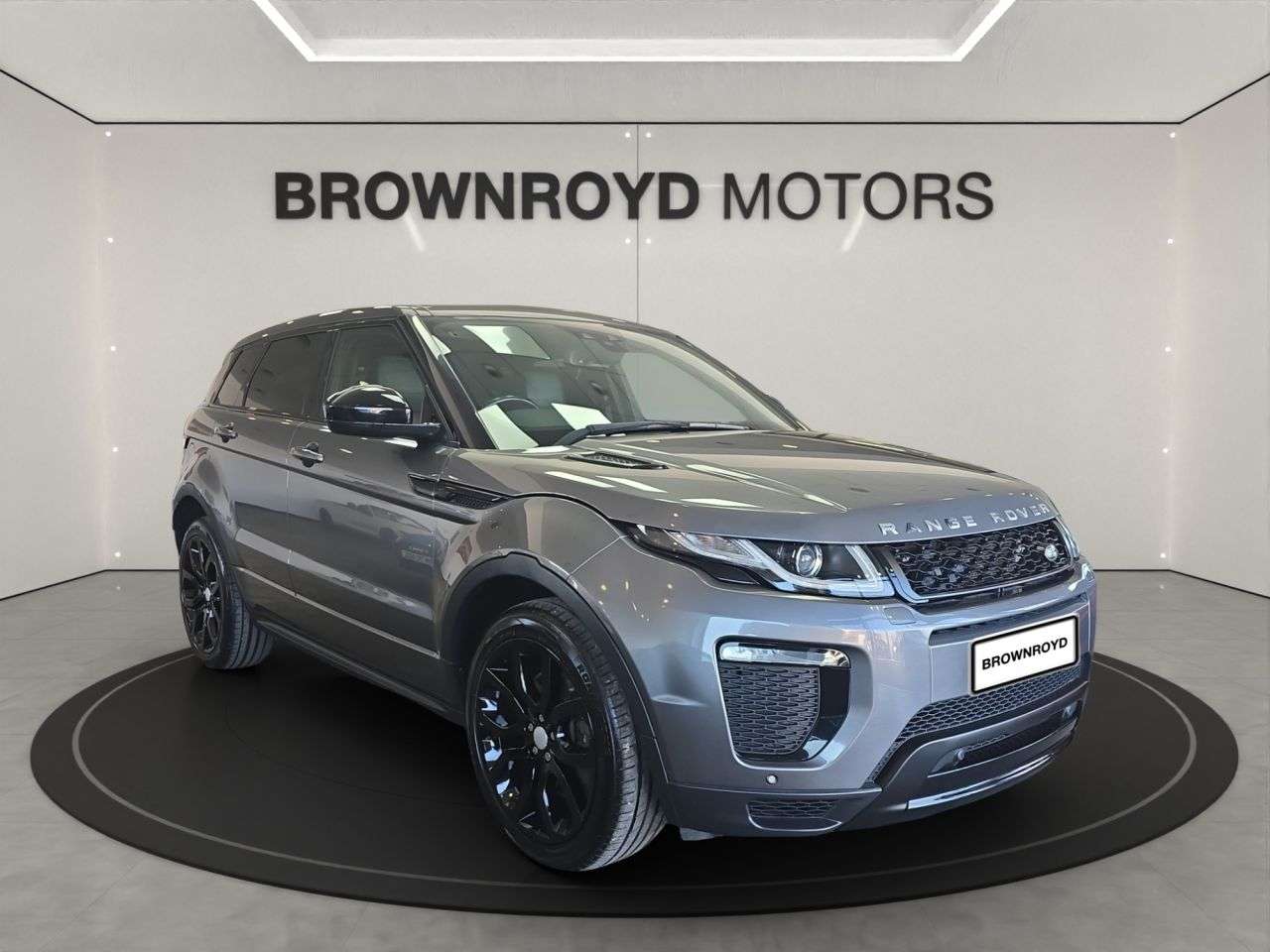 A 2018 LAND ROVER RANGE ROVER EVOQUE 2.0 SD4 HSE Dynamic SUV 5dr Diesel Auto 4WD Euro 6 (s/s) (240 ps) A 2018 LAND ROVER RANGE ROVER EVOQUE 2.0 SD4 HSE Dynamic SUV 5dr Diesel Auto 4WD Euro 6 (s/s) (240 ps)