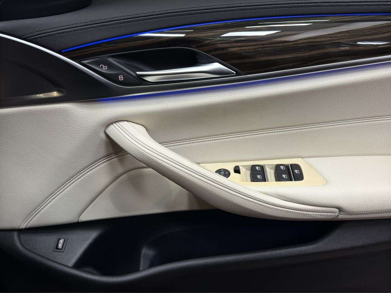 2017 BMW 5 SERIES 2017 BMW 5 SERIES