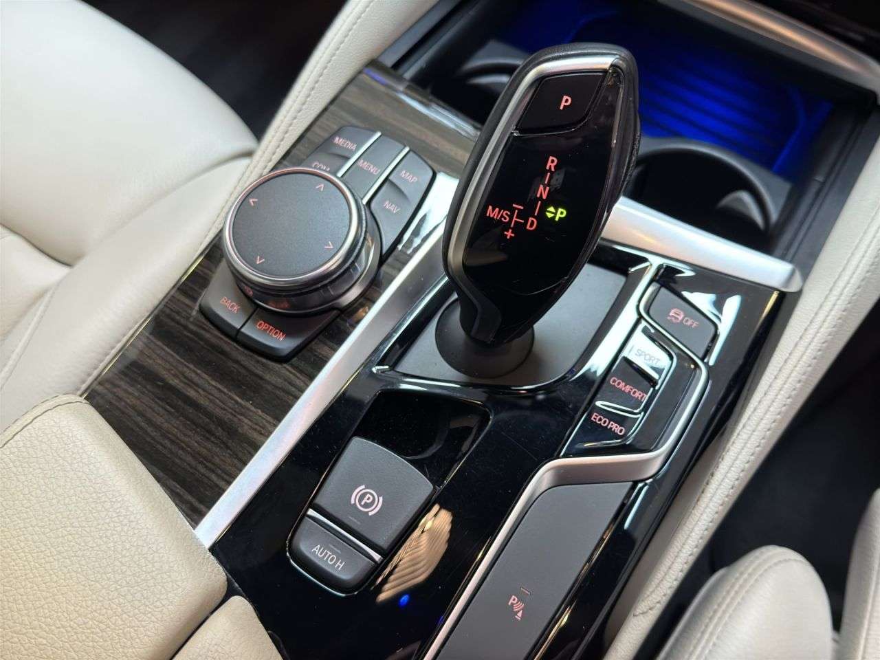 2017 BMW 5 SERIES 2017 BMW 5 SERIES