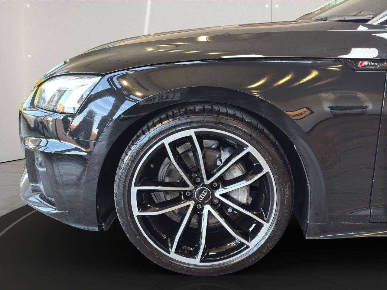 2021 AUDI A5 2021 AUDI A5
