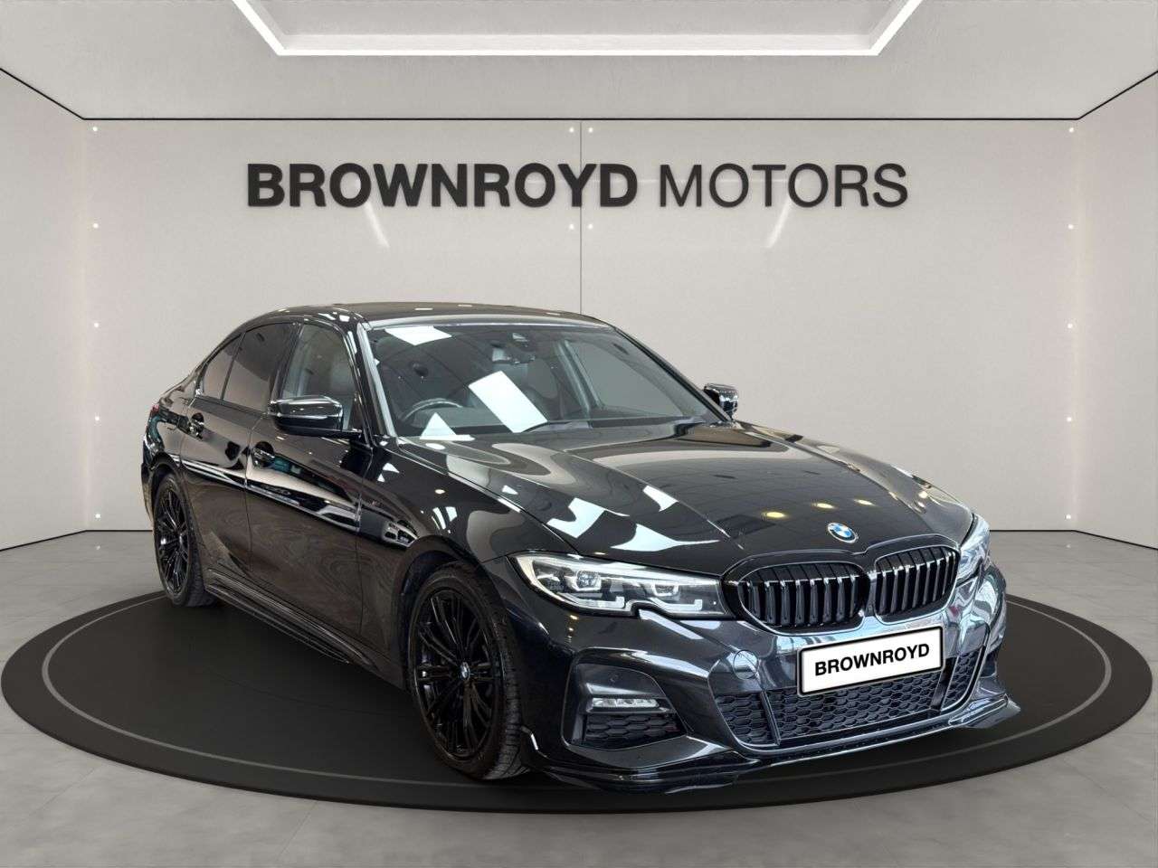A 2021 BMW 3 SERIES 3.0 330d MHT M Sport Saloon 4dr Diesel Hybrid Auto Euro 6 (s/s) (286 ps) A 2021 BMW 3 SERIES 3.0 330d MHT M Sport Saloon 4dr Diesel Hybrid Auto Euro 6 (s/s) (286 ps)