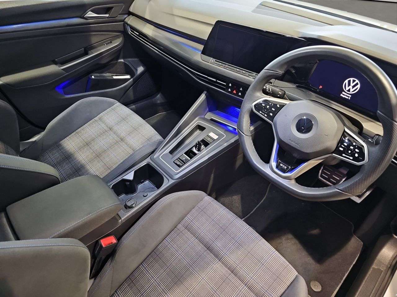 2021 VOLKSWAGEN GOLF 2021 VOLKSWAGEN GOLF