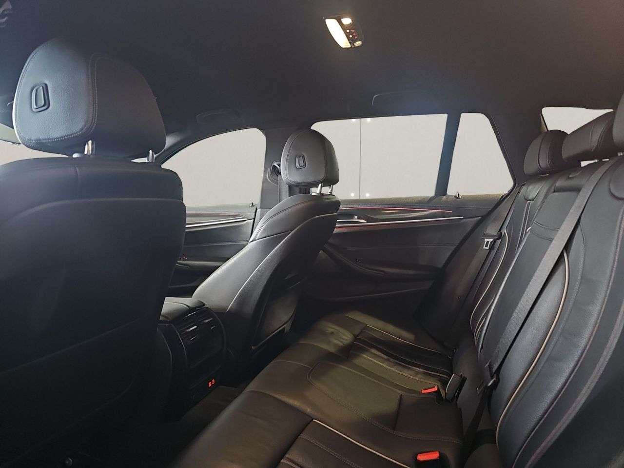 2021 BMW 5 SERIES 2021 BMW 5 SERIES