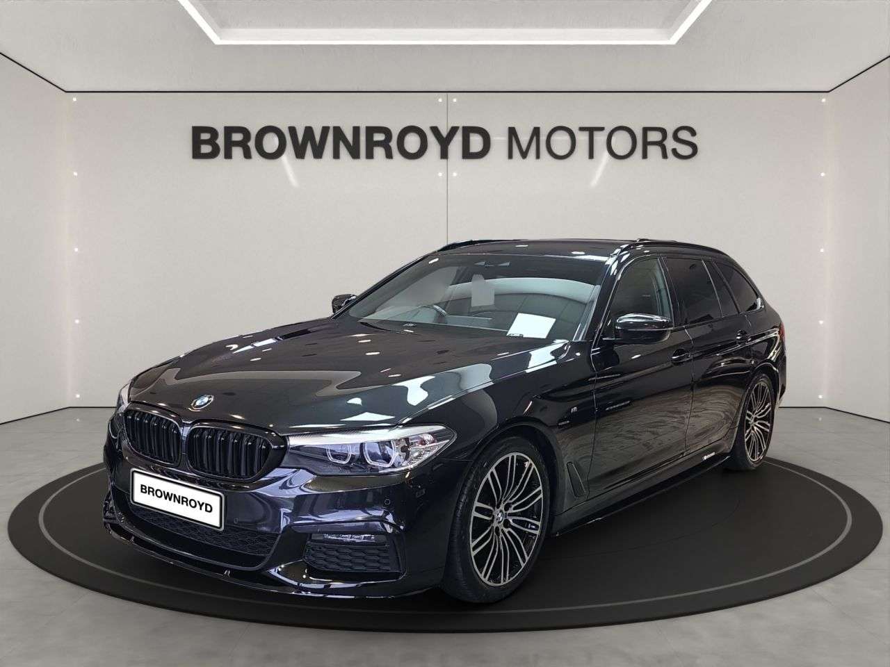 A 2020 BMW 5 SERIES 3.0 530d M Sport Touring 5dr Diesel Auto Euro 6 (s/s) (265 ps) A 2020 BMW 5 SERIES 3.0 530d M Sport Touring 5dr Diesel Auto Euro 6 (s/s) (265 ps)