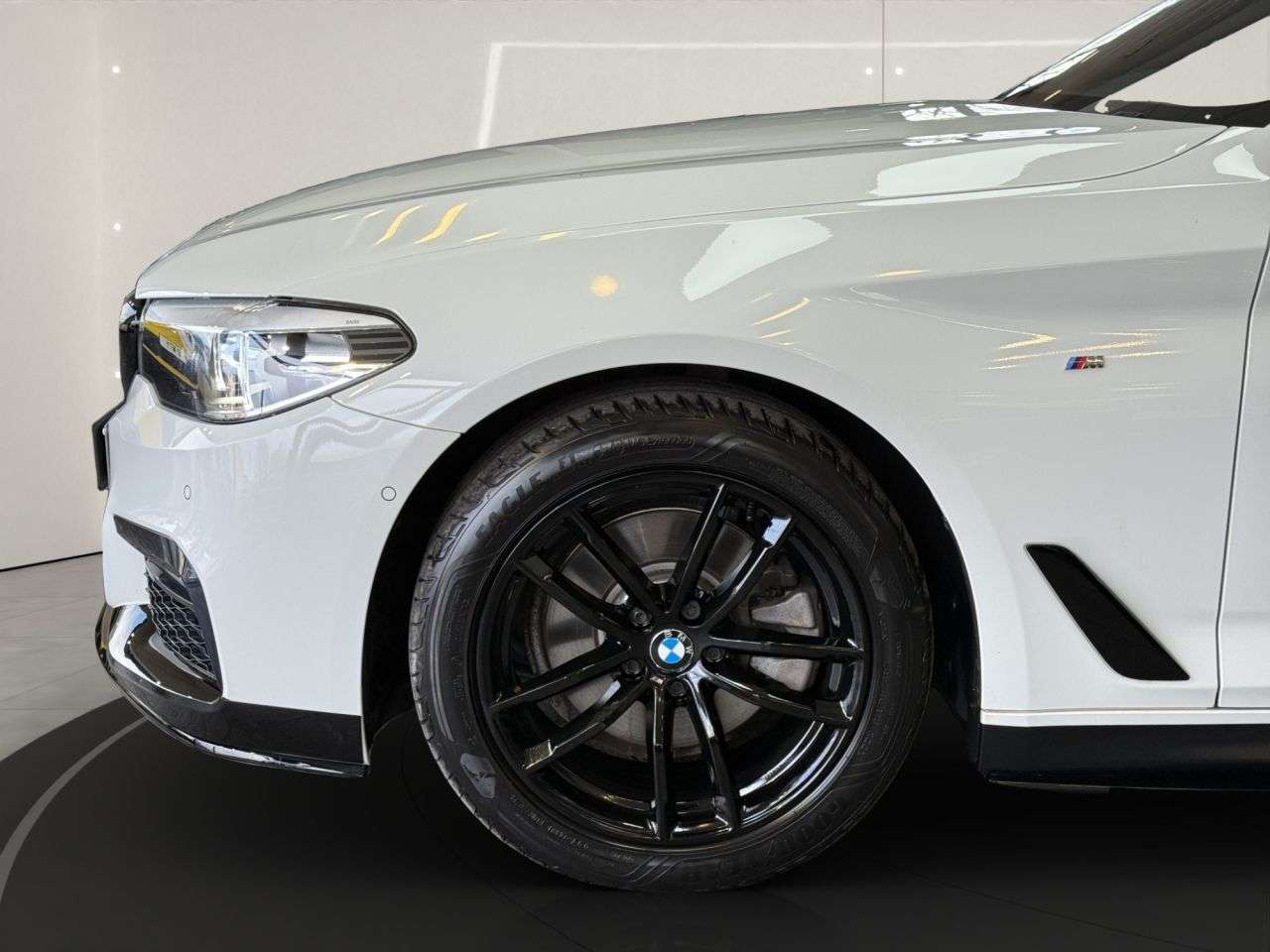 2018 BMW 5 SERIES 2018 BMW 5 SERIES