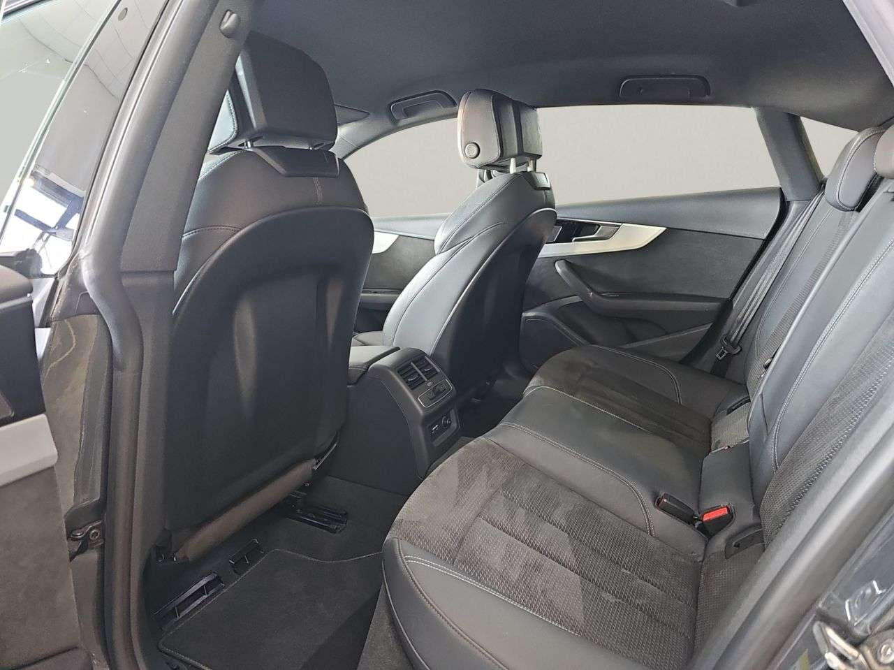 2021 AUDI A5 2021 AUDI A5