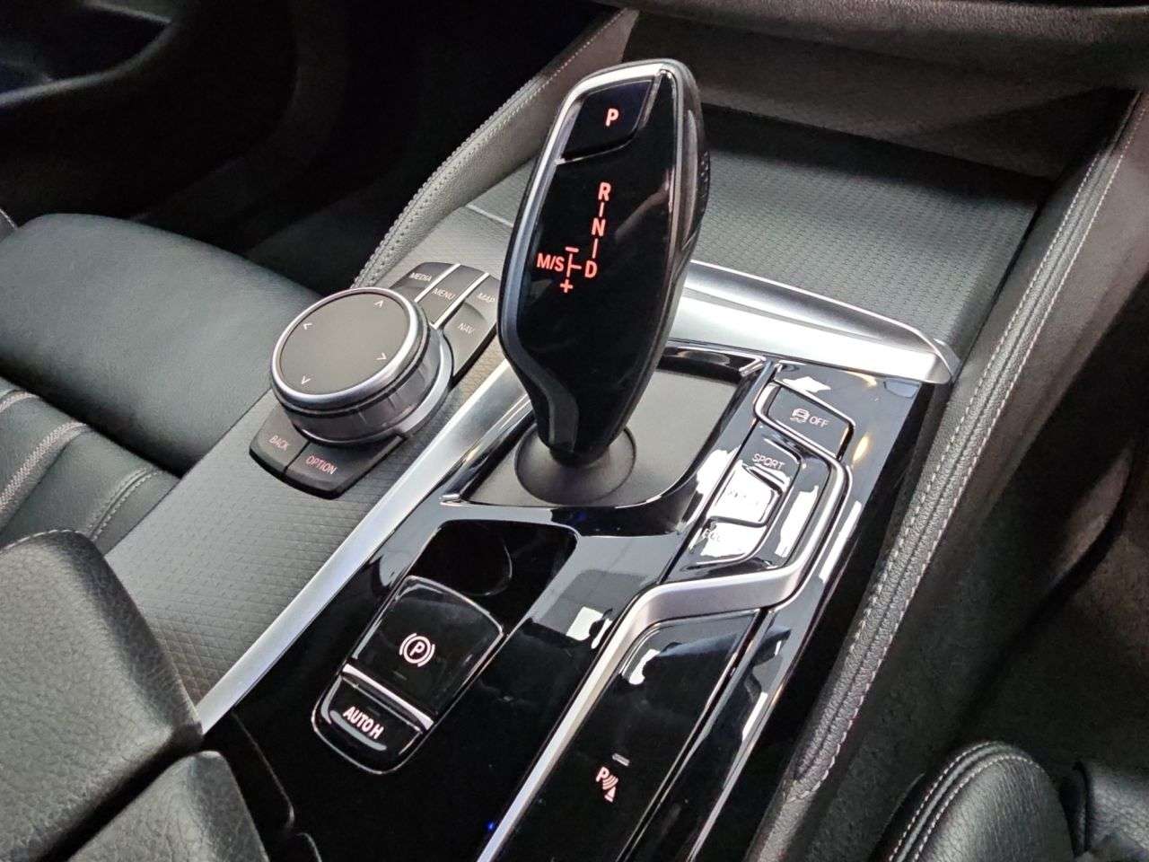 2020 BMW 5 SERIES 2020 BMW 5 SERIES