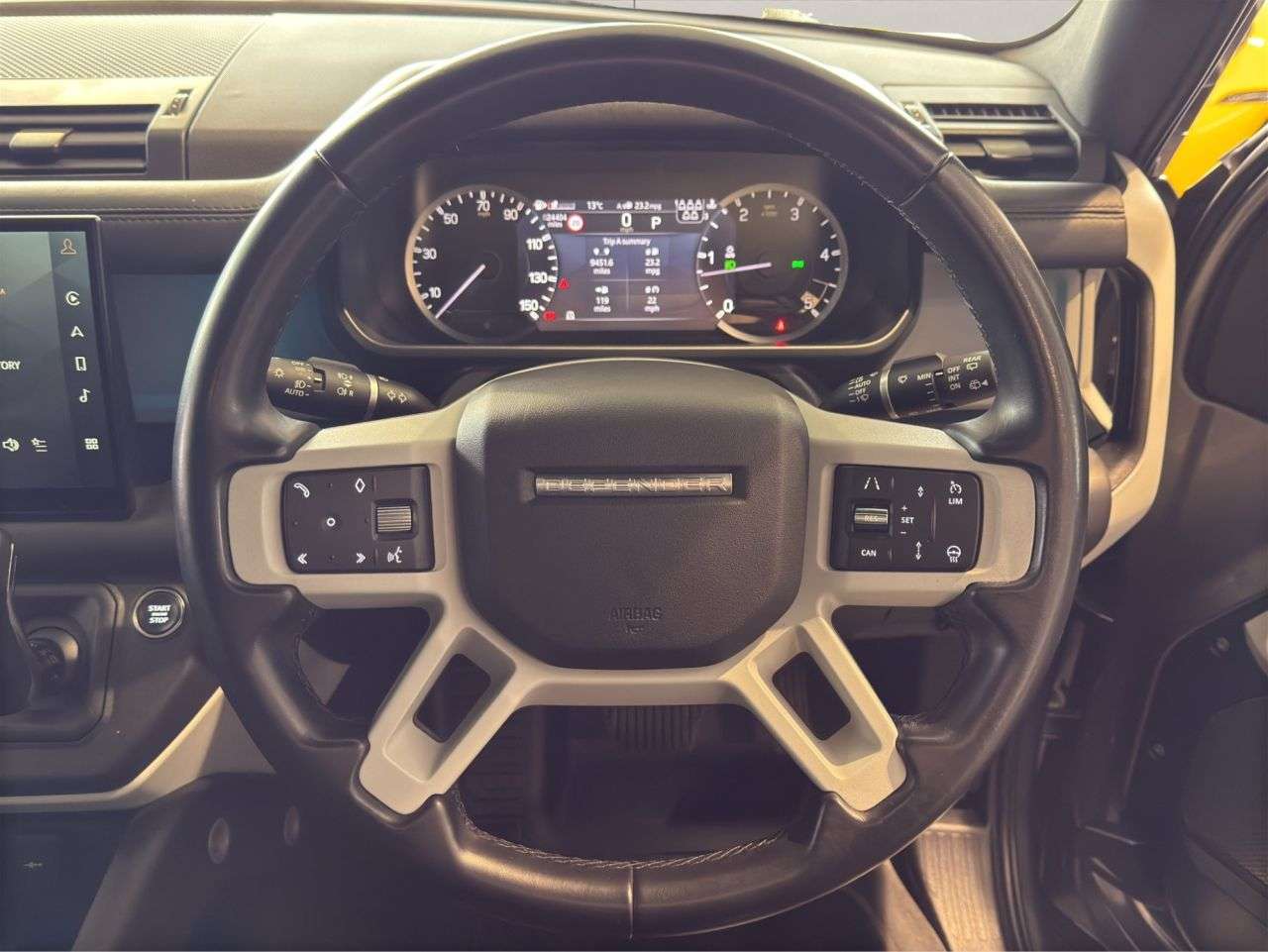 2023 LAND ROVER DEFENDER 2023 LAND ROVER DEFENDER