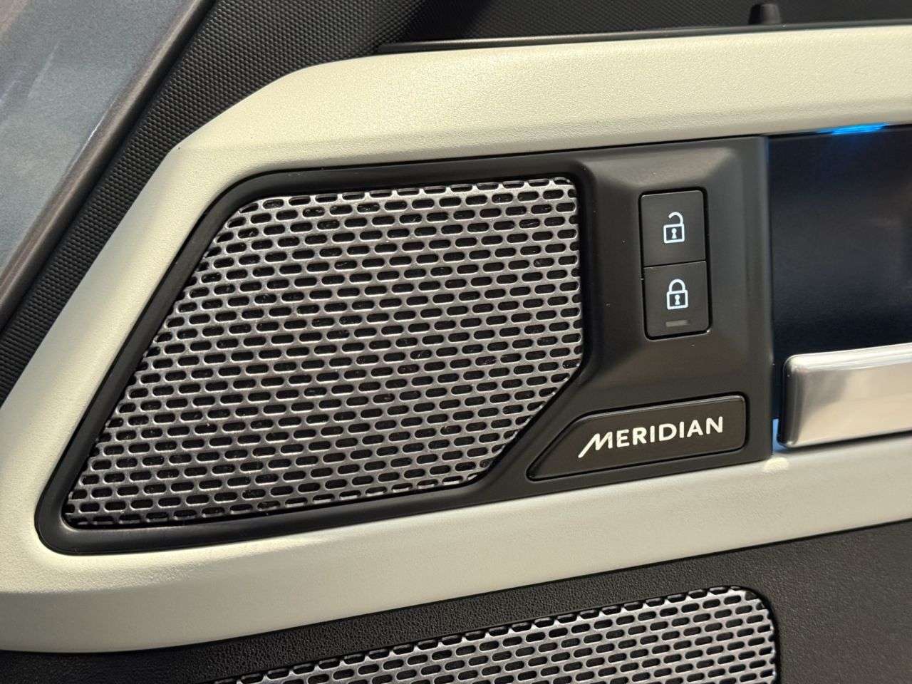 2023 LAND ROVER DEFENDER 2023 LAND ROVER DEFENDER