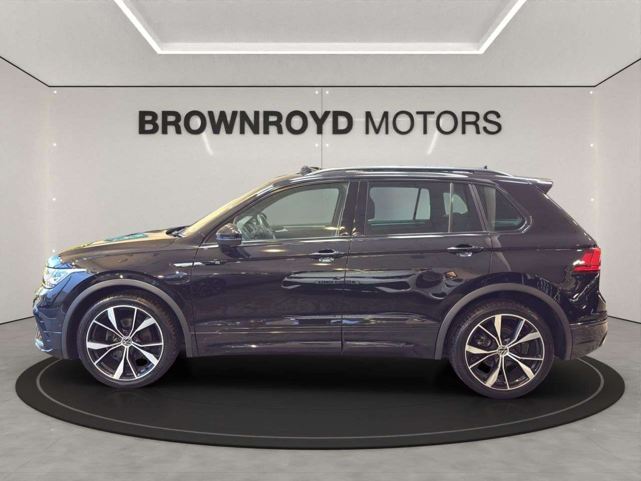 2021 VOLKSWAGEN TIGUAN 2021 VOLKSWAGEN TIGUAN