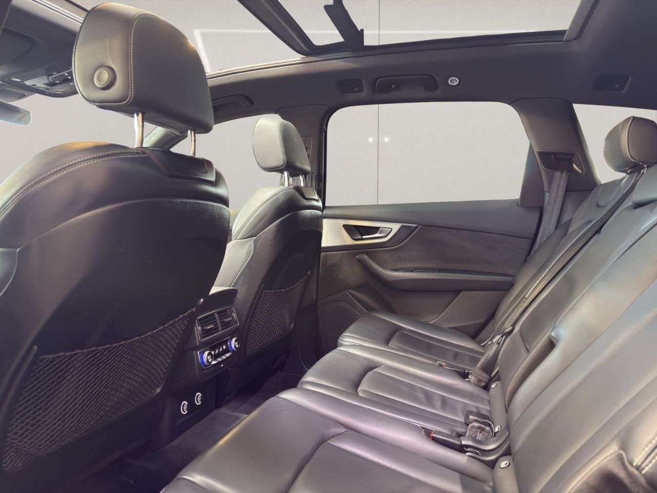 2018 AUDI Q7 2018 AUDI Q7