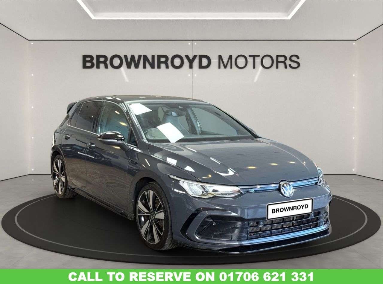 A 2021 VOLKSWAGEN GOLF 1.5 TSI R-Line Hatchback 5dr Petrol Manual Euro 6 (s/s) (130 ps) A 2021 VOLKSWAGEN GOLF 1.5 TSI R-Line Hatchback 5dr Petrol Manual Euro 6 (s/s) (130 ps)