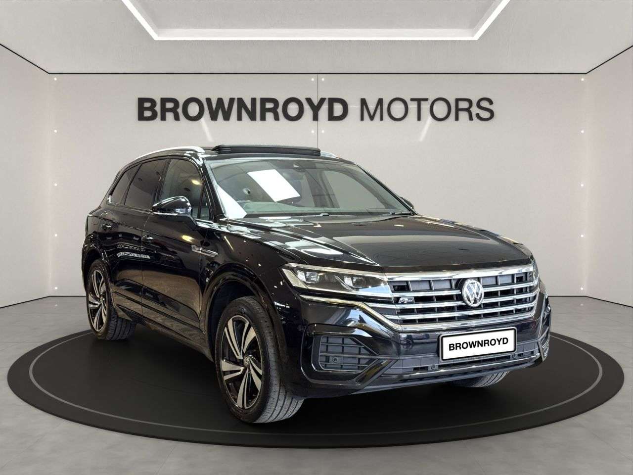 A 2019 VOLKSWAGEN TOUAREG 3.0 TDI V6 R-Line Tech SUV 5dr Diesel Tiptronic 4Motion Euro 6 (s/s) (231 p A 2019 VOLKSWAGEN TOUAREG 3.0 TDI V6 R-Line Tech SUV 5dr Diesel Tiptronic 4Motion Euro 6 (s/s) (231 p