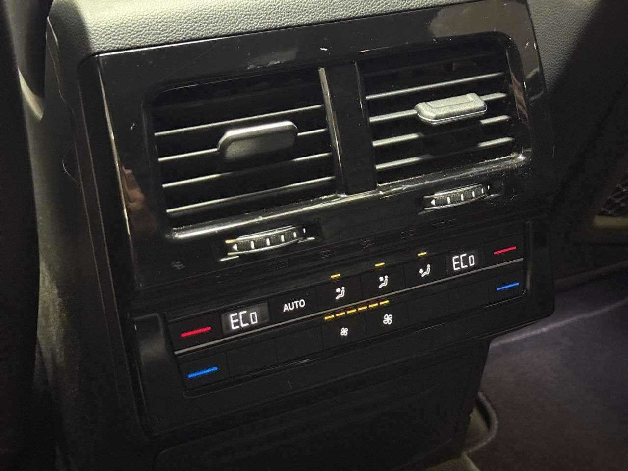 2019 VOLKSWAGEN TOUAREG 2019 VOLKSWAGEN TOUAREG