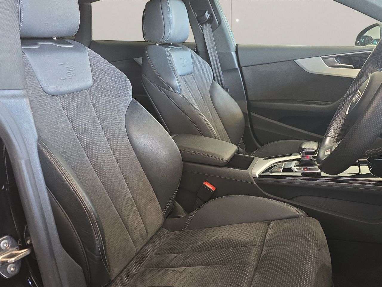 2021 AUDI A5 2021 AUDI A5
