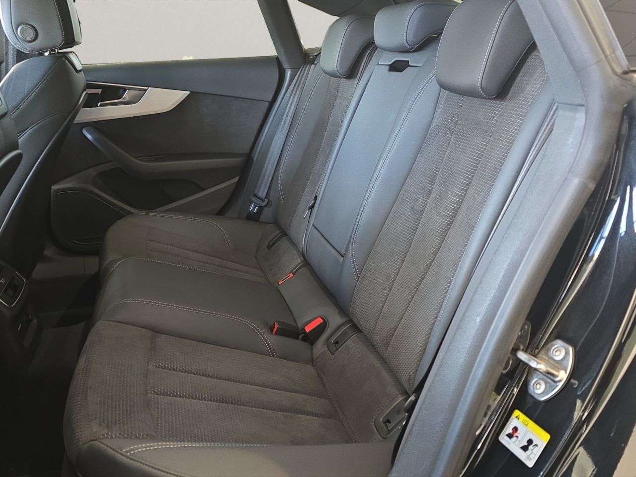 2021 AUDI A5 2021 AUDI A5