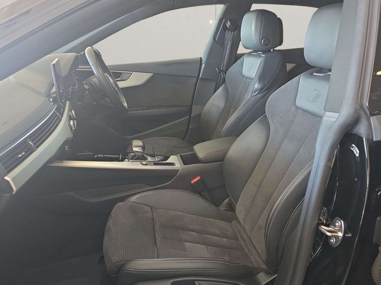 2021 AUDI A5 2021 AUDI A5