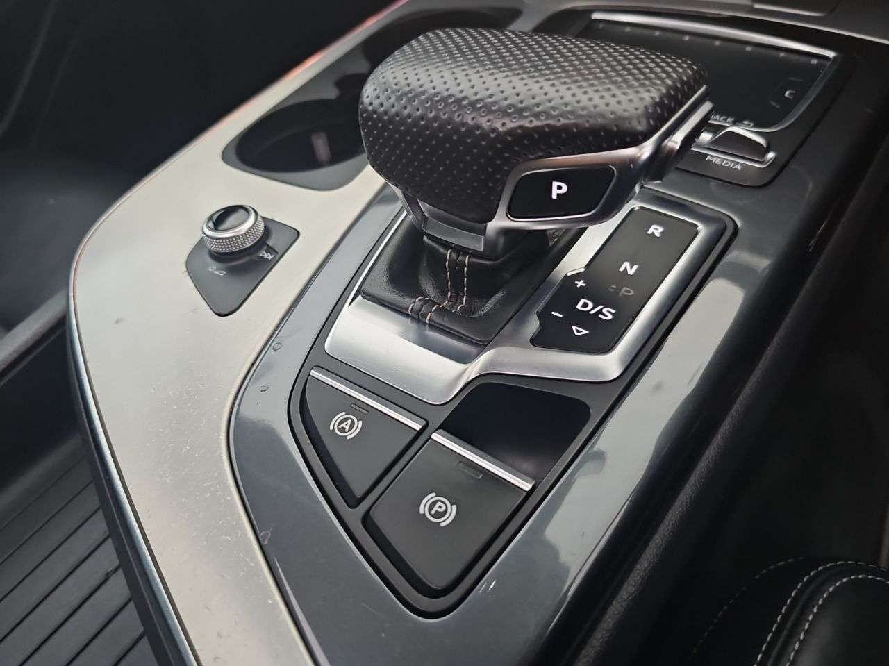 2018 AUDI Q7 2018 AUDI Q7