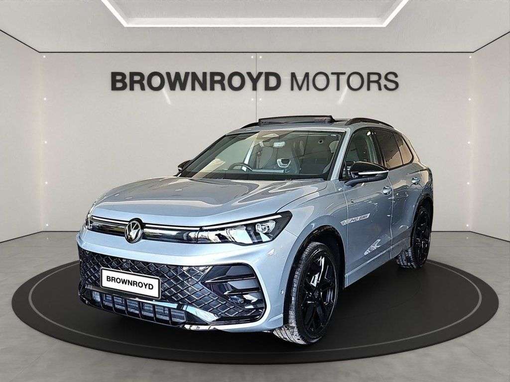 A 2024 VOLKSWAGEN TIGUAN 2.0 TDI R-Line SUV 5dr Diesel DSG Euro 6 (s/s) (150 ps) A 2024 VOLKSWAGEN TIGUAN 2.0 TDI R-Line SUV 5dr Diesel DSG Euro 6 (s/s) (150 ps)