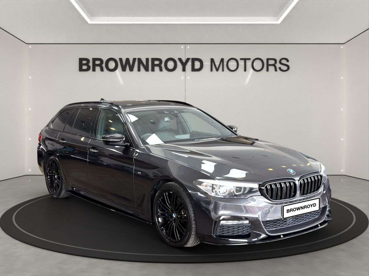A 2018 BMW 5 SERIES 3.0 530d M Sport Touring 5dr Diesel Auto Euro 6 (s/s) (265 ps) A 2018 BMW 5 SERIES 3.0 530d M Sport Touring 5dr Diesel Auto Euro 6 (s/s) (265 ps)