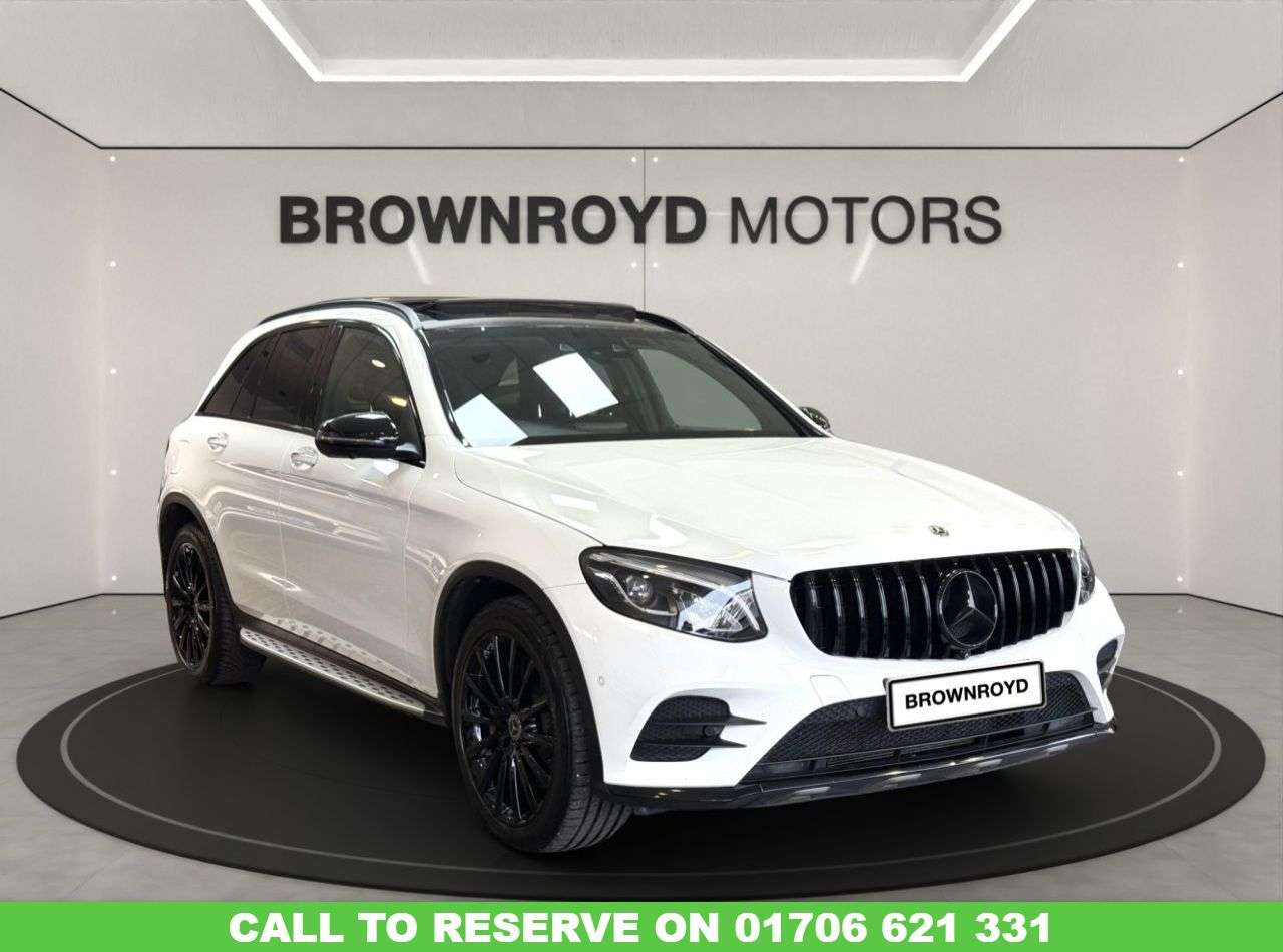 A 2017 MERCEDES-BENZ GLC 3.0 GLC350d V6 AMG Line (Premium) SUV 5dr Diesel G-Tronic 4MATIC Euro 6 (s/ A 2017 MERCEDES-BENZ GLC 3.0 GLC350d V6 AMG Line (Premium) SUV 5dr Diesel G-Tronic 4MATIC Euro 6 (s/