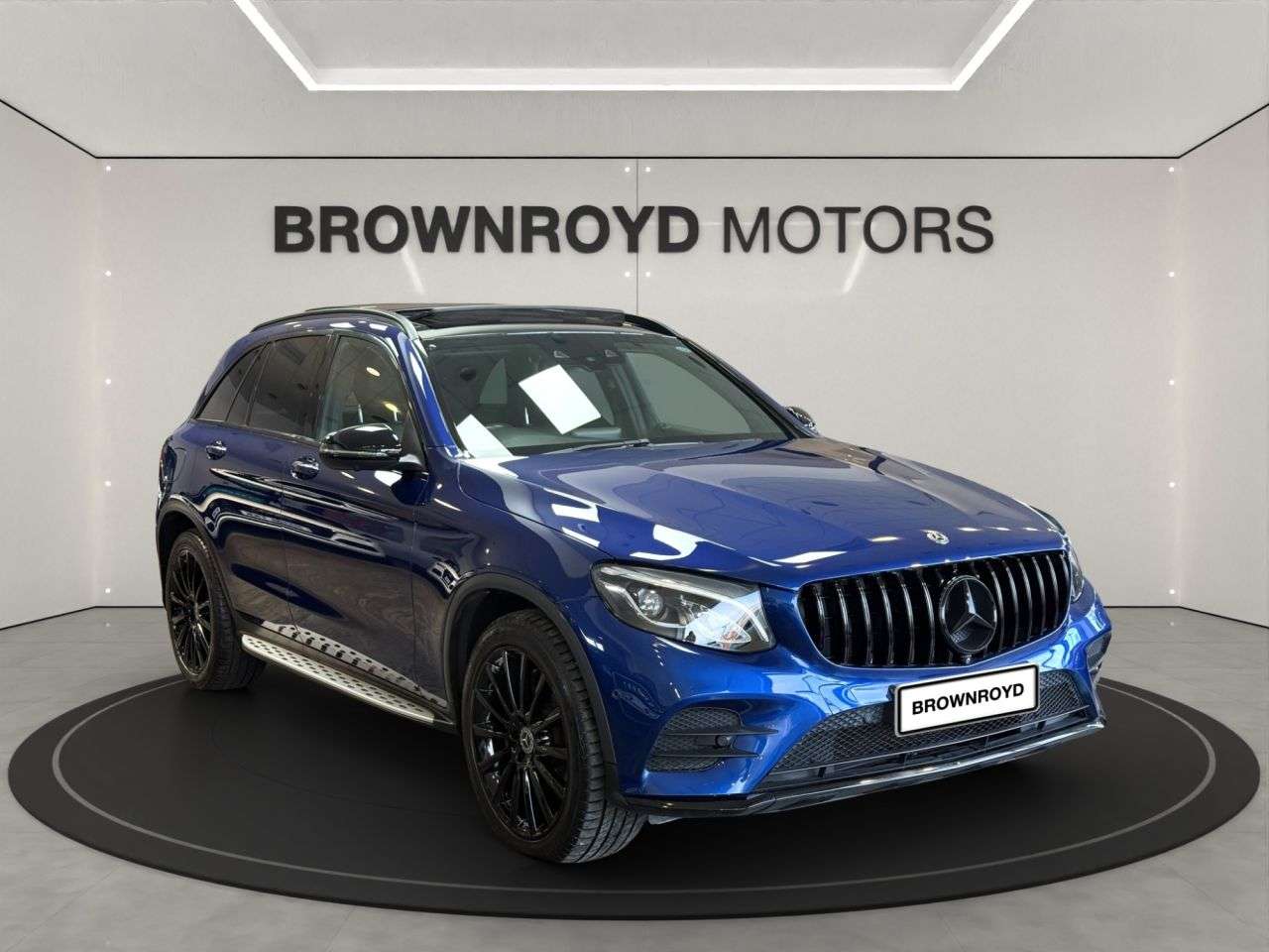 A 2018 MERCEDES-BENZ GLC 2.1 GLC220d AMG Line (Premium) SUV 5dr Diesel G-Tronic 4MATIC Euro 6 (s/s) A 2018 MERCEDES-BENZ GLC 2.1 GLC220d AMG Line (Premium) SUV 5dr Diesel G-Tronic 4MATIC Euro 6 (s/s)