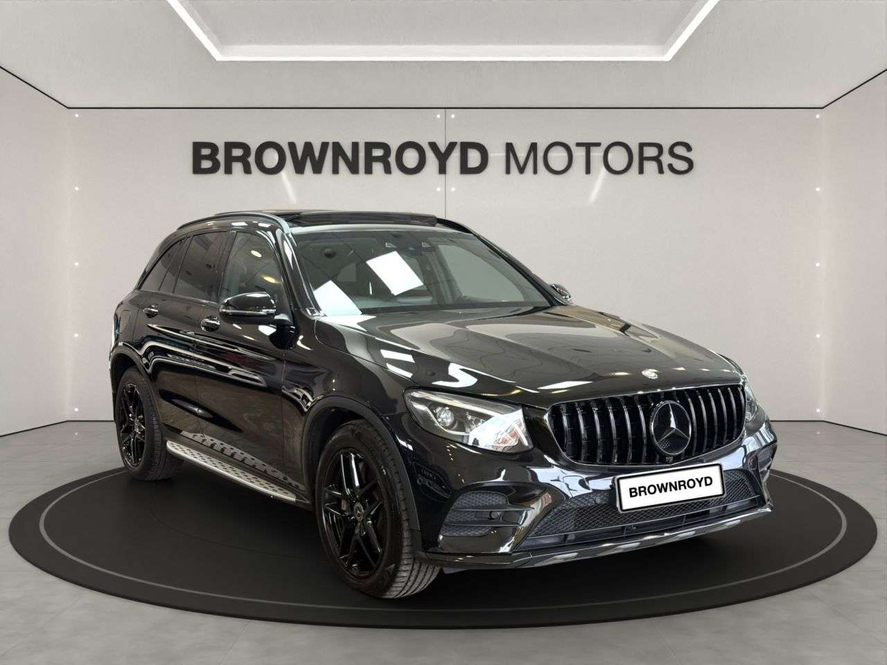 A 2017 MERCEDES-BENZ GLC 2.1 GLC220d AMG Line (Premium) SUV 5dr Diesel G-Tronic 4MATIC Euro 6 (s/s) A 2017 MERCEDES-BENZ GLC 2.1 GLC220d AMG Line (Premium) SUV 5dr Diesel G-Tronic 4MATIC Euro 6 (s/s)