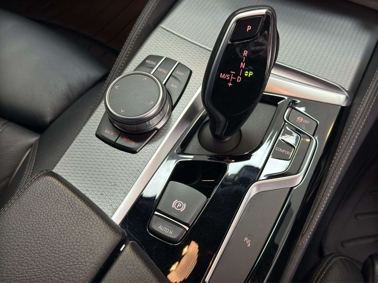 2020 BMW 5 SERIES 2020 BMW 5 SERIES