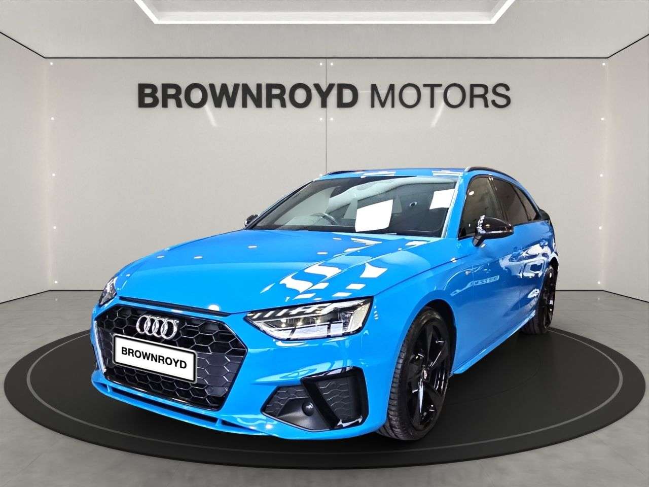 A 2020 AUDI A4 AVANT 2.0 TDI 30 S line Estate 5dr Diesel S Tronic Euro 6 (s/s) (136 ps) A 2020 AUDI A4 AVANT 2.0 TDI 30 S line Estate 5dr Diesel S Tronic Euro 6 (s/s) (136 ps)