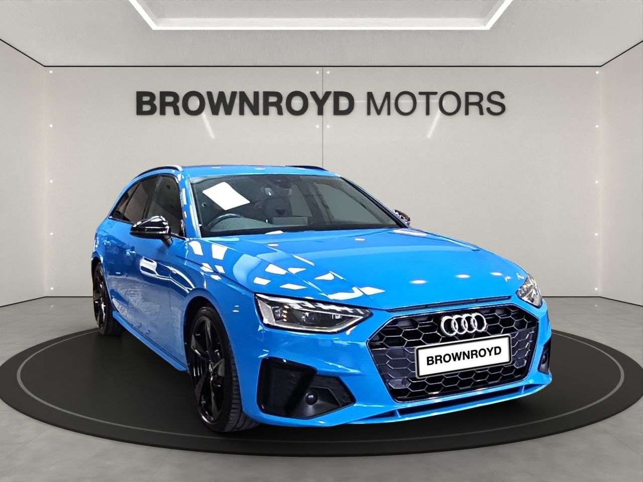 A 2020 AUDI A4 AVANT 2.0 TDI 30 S line Estate 5dr Diesel S Tronic Euro 6 (s/s) (136 ps) A 2020 AUDI A4 AVANT 2.0 TDI 30 S line Estate 5dr Diesel S Tronic Euro 6 (s/s) (136 ps)