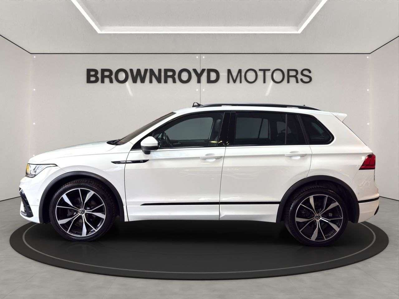 2021 VOLKSWAGEN TIGUAN 2021 VOLKSWAGEN TIGUAN